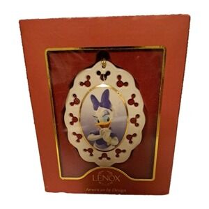 Lenox Daisy Showcase Collection Duck Cameo Porcelain Ornament